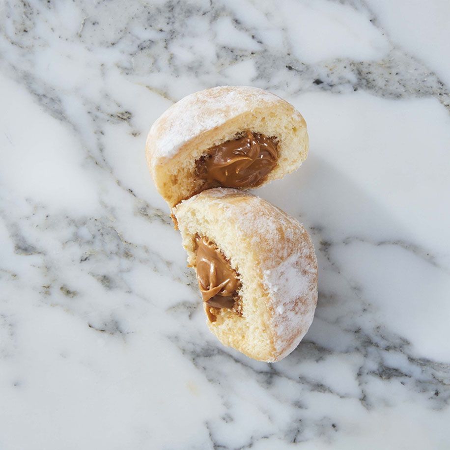 Bomboloni filled with Biscoff 